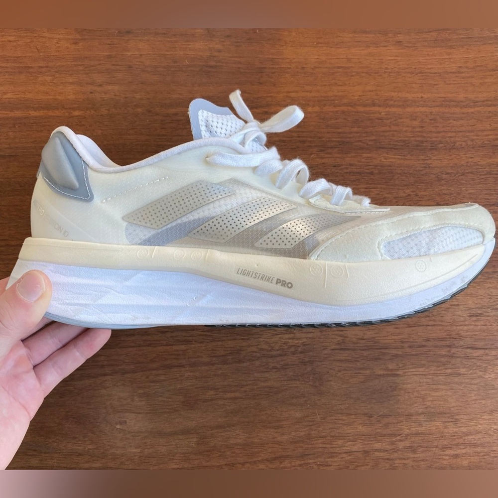 Adidas Wmns Adizero Boston 10 White Silver Metallic' running shoes